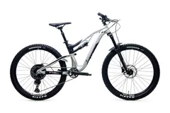 Foto Thrill Ricochet T140 Comp 27.5"